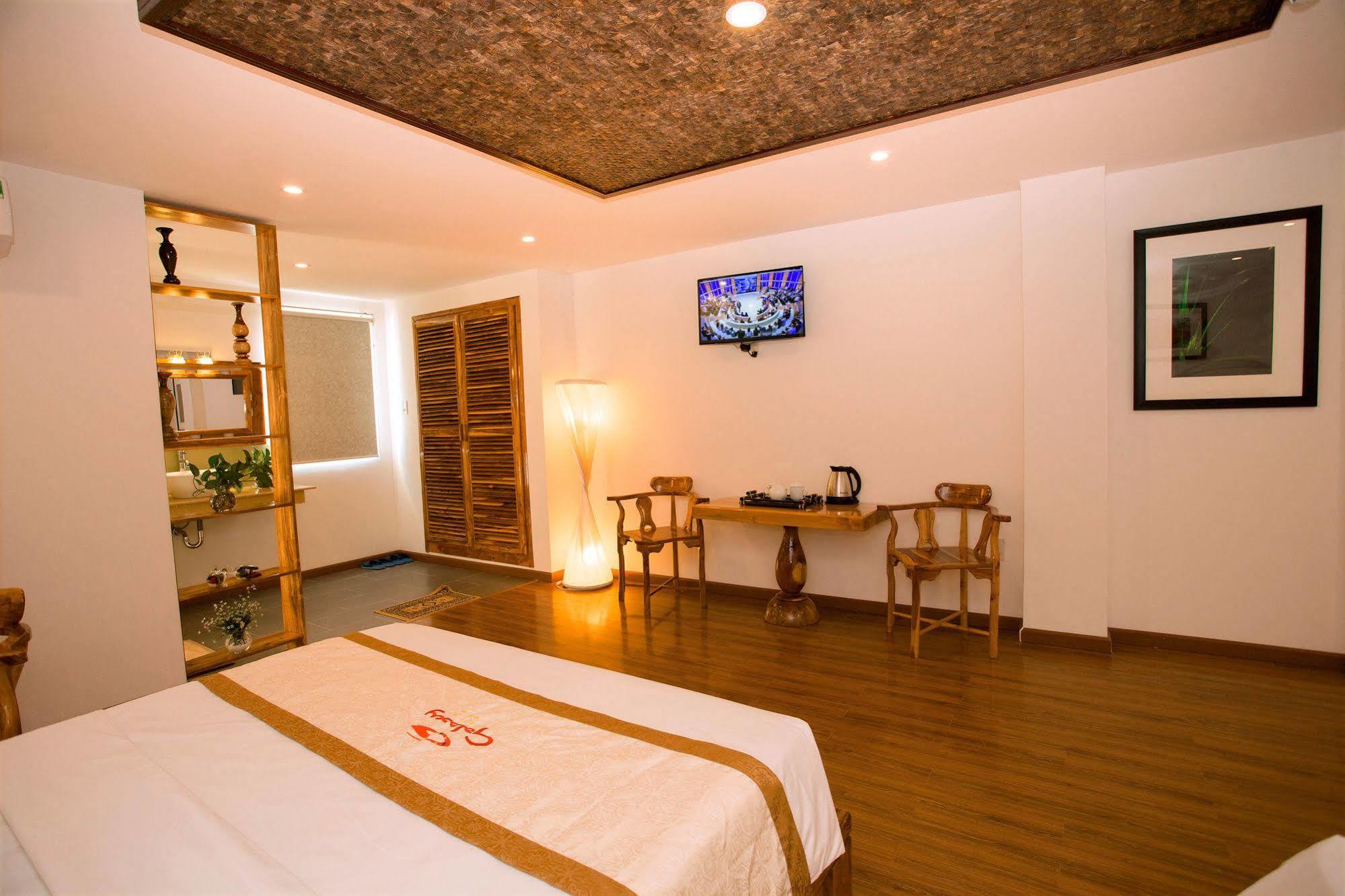 Rex Hotel & Apartment Nha Trang Exterior photo